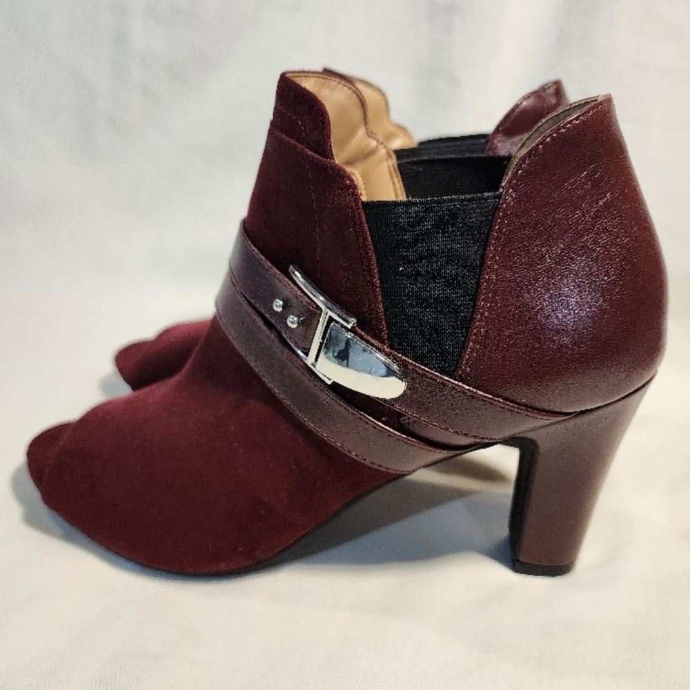 Abella Chloe Heeled Bootie, burgundy size 9.5 Comfortable Fit and Stylish Design
